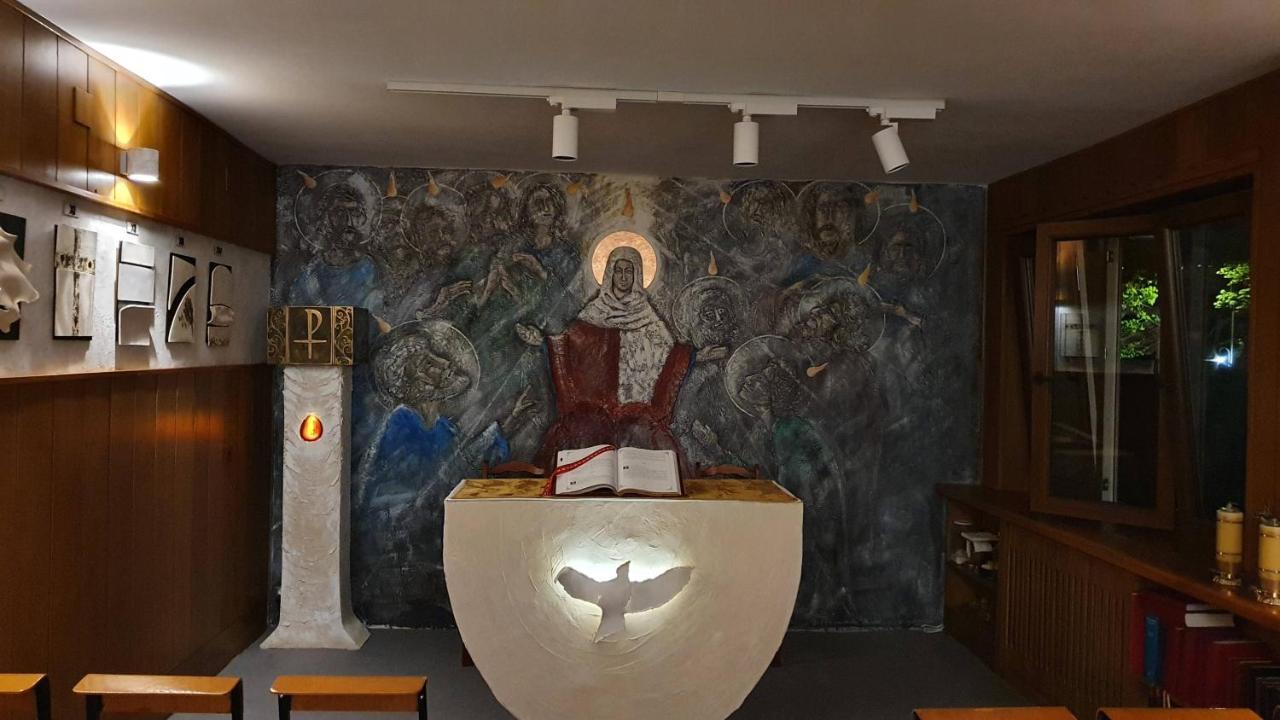 Wieczernik Dom Rekolekcyjny Ksiezy Pallotynow ชเวียนตา คาตาร์ซินา ภายนอก รูปภาพ